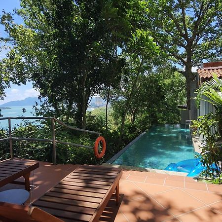 Ambong Pool Villas - Private Pool Pantai Cenang  Bagian luar foto