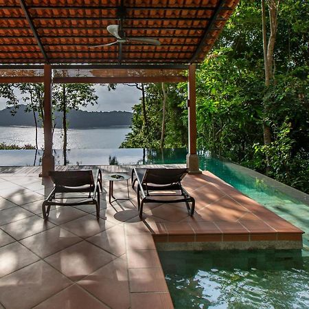 Ambong Pool Villas - Private Pool Pantai Cenang  Bagian luar foto