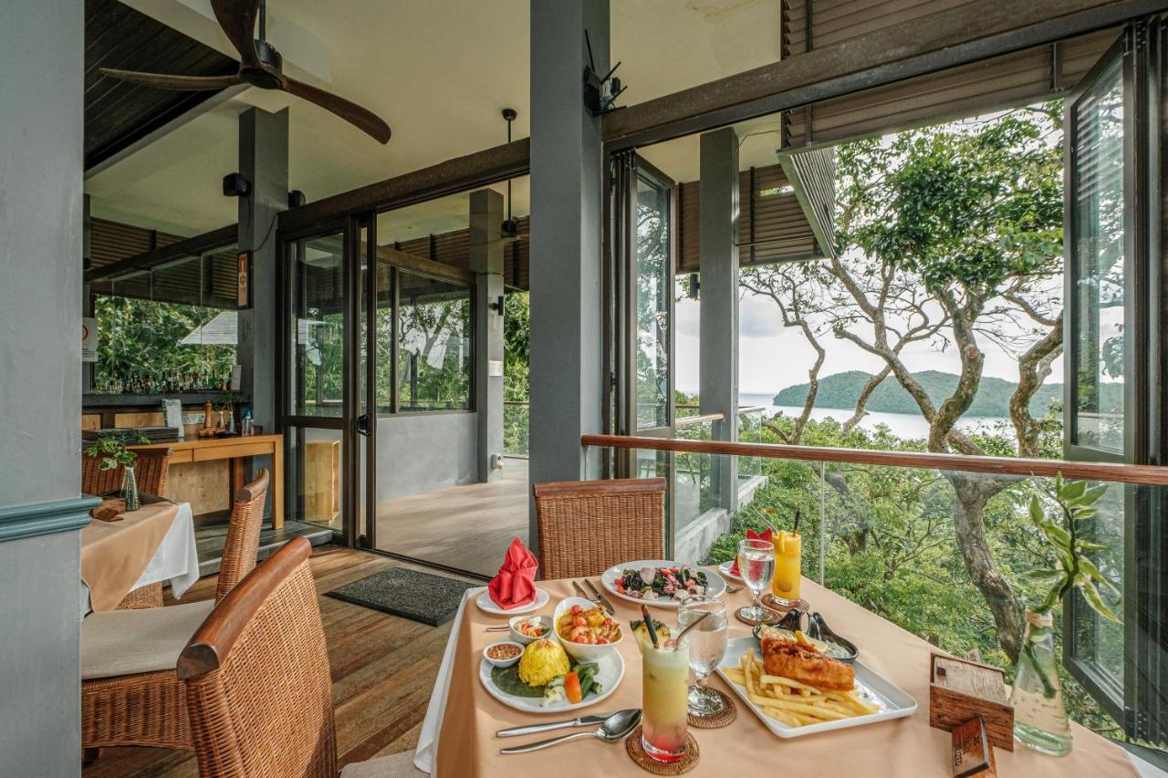 Ambong Pool Villas - Private Pool Pantai Cenang  Bagian luar foto