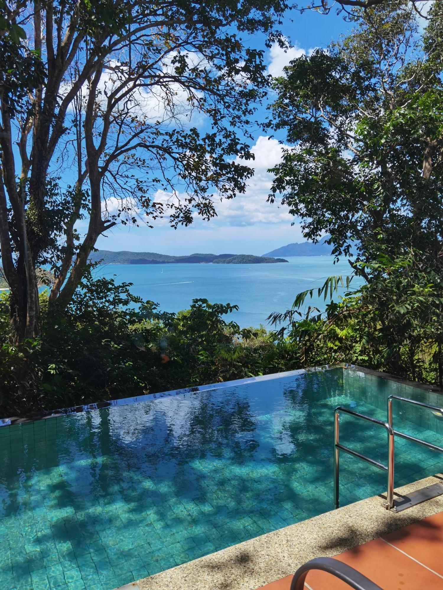 Ambong Pool Villas - Private Pool Pantai Cenang  Bagian luar foto