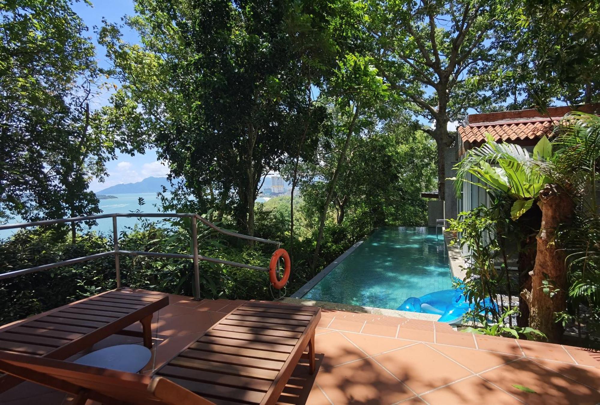 Ambong Pool Villas - Private Pool Pantai Cenang  Bagian luar foto