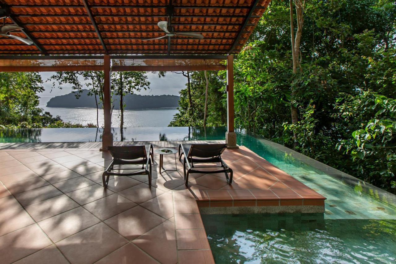 Ambong Pool Villas - Private Pool Pantai Cenang  Bagian luar foto